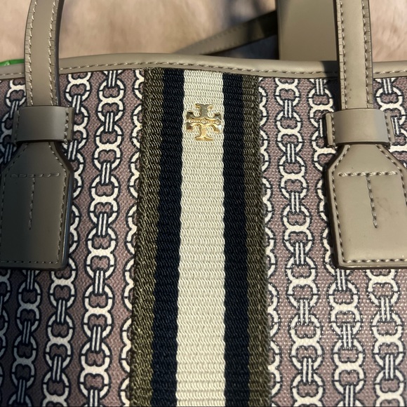 Tory Burch French Gray Chain Link Medium Tote - Picture 2 of 7